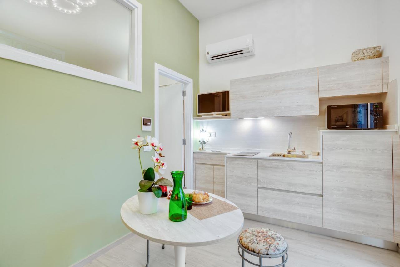 Madame Bari' In The Heart Of Appartement Bari