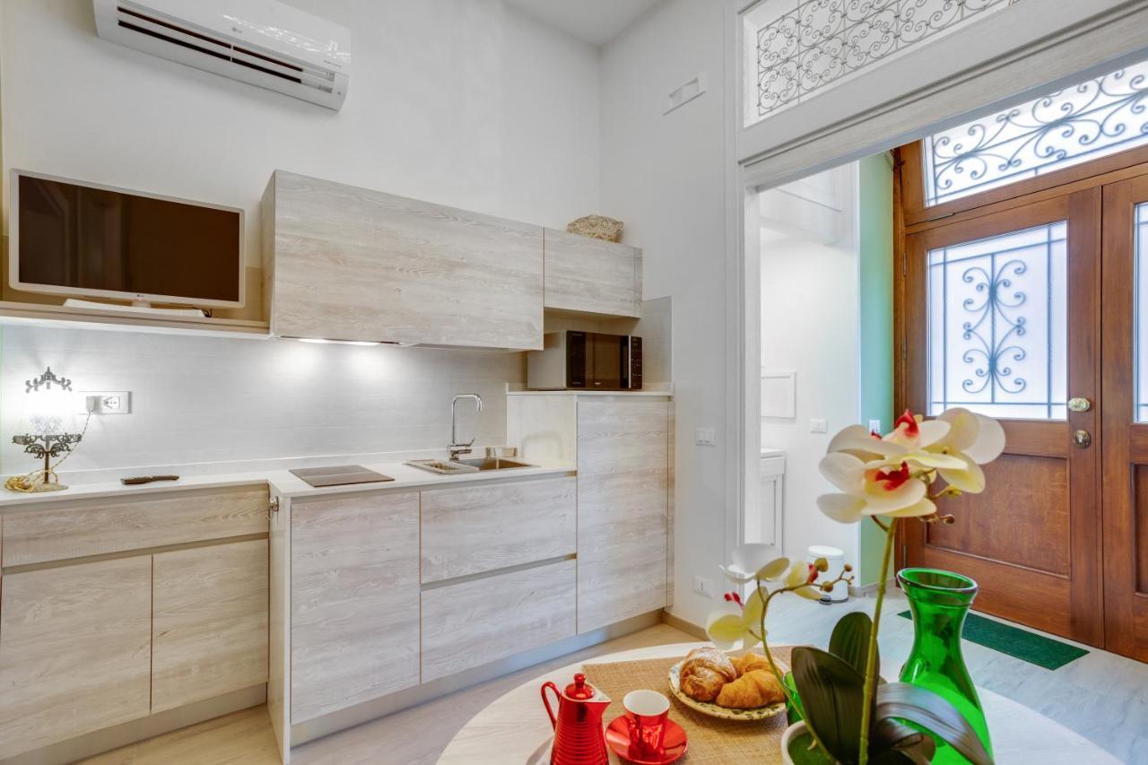 Madame Bari' In The Heart Of Appartement Bari