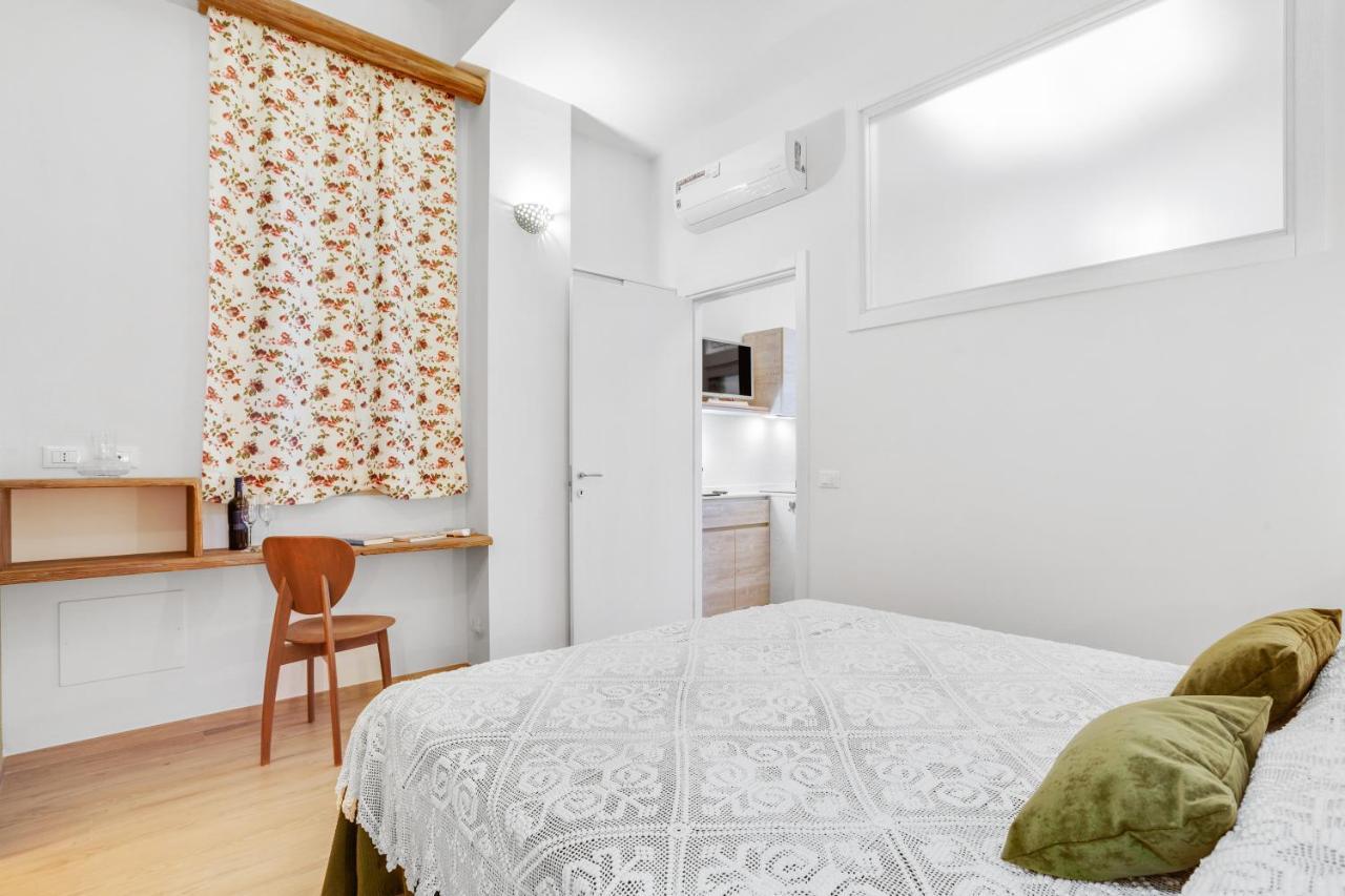 Madame Bari' In The Heart Of Appartement